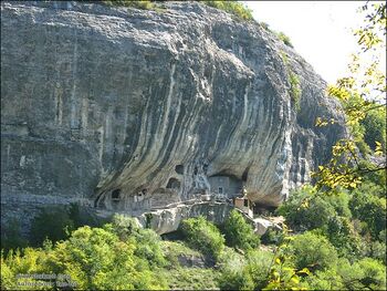 Мужской пещерный монастырь святого Феодора Стратилата (Челтер-Коба)