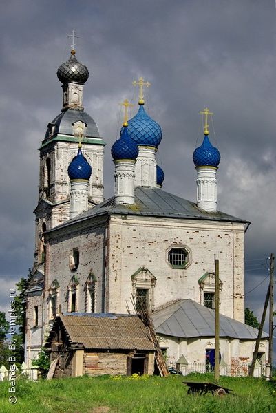 Файл:Казанский храм Скнятиново.jpg