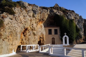 Мужской монастырь Панагия Фанеромени (Крит)