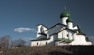 Церковь Богоявления с Запсковья.jpg