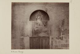 Церковь Симона Кананита. Роспись и каменная резьба над входом. Фото 1882~1889гг.
