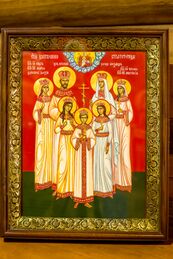 Храмовая икона святых Царственных страстотерпцев