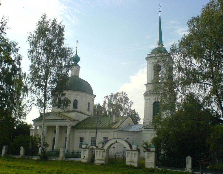 Файл:Воскресенский храм Высоцкое 2.jpg