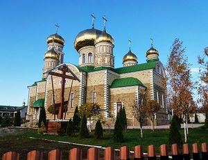 Молдова (монастыри), Троицкий женский монастырь (Глинжены)