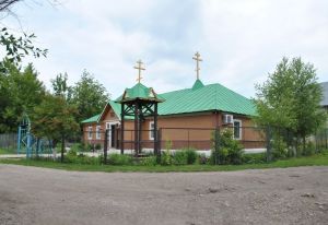 Покровский храм Ясногорск 2.jpg