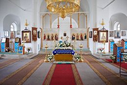 Внутреннее убранство Успенского собора в день Успения Пресвятой Богородицы