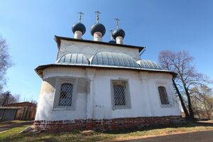 Храм Иоакимаи Анны Лучинское 2.jpg