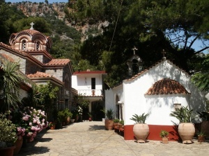 Мужской монастырь Селинари (Крит)