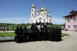 Сестры Алексеевского женского монастыря