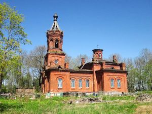 Церковь Успения Пресвятой Богородицы (Лукинское).jpg