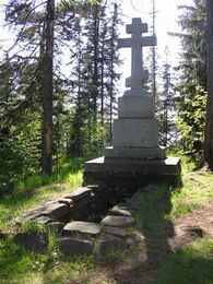Крест над могилой прп. Александра Свирского