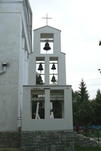 Файл:Колокольня монастыря в Ожоге.jpg