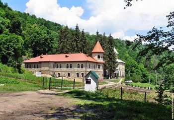 Троицкий женский монастырь (Рудь)