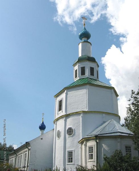 Файл:Воскресенский храм Красное.jpg