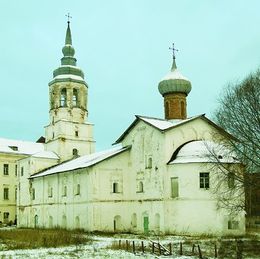 Трапезная палата с церковью в честь Коневской иконы Божией Матери