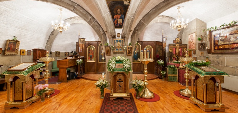 Файл:Свято-Троицкая церковь в Берне.jpeg