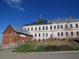 Белогорский Николаевский монастырь, территория