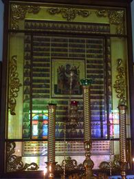 Уникальный и единственный в Ярославле образ «Всех Святых», написанный к тысячелетию г. Ярославля и освященный в 2010 году