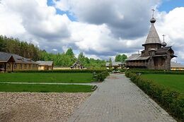 Свято-Владимирский монастырь на истоке Днепра
