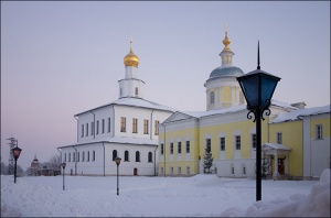 Московская область (монастыри), Старо-Голутвин монастырь