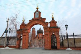 Восстановленный Покровский храм бывшего женского монастыря