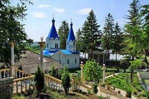 Молдова (монастыри), Свято-Успенский мужской монастырь (Цыганешты)