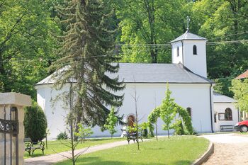 Церковь Гавриила Архангела в Буковичка-Баня (Аранджеловац)