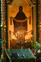 Храмовая икона Покрова Пресвятой Богородицы. Фото: А. Макаров