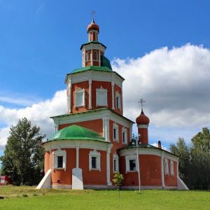 Покровский храм Тропарево1.jpg