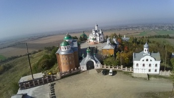 Черновицкая область, Свято-Аннинский монастырь (г. Вашковцы)