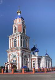 Вход в Покровский храм