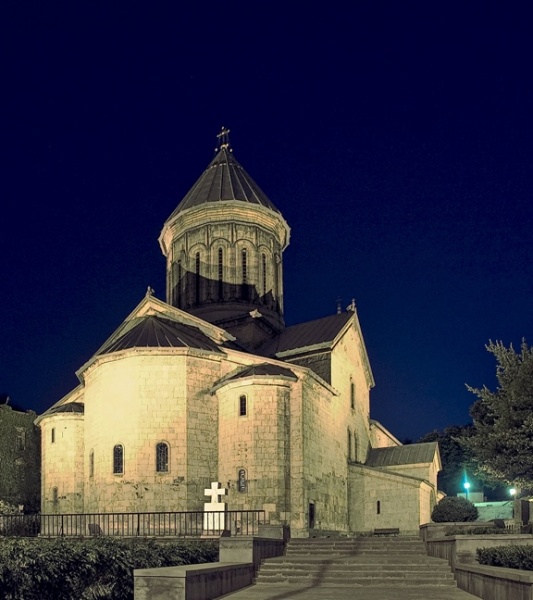 Файл:Сионский кафедральный собор (Тбилиси).jpg