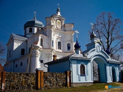Волынская область, Крестовоздвиженский Чарторийский мужской монастырь