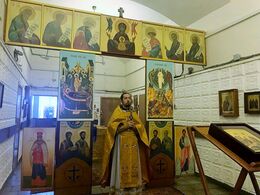 Успенский храм подворья