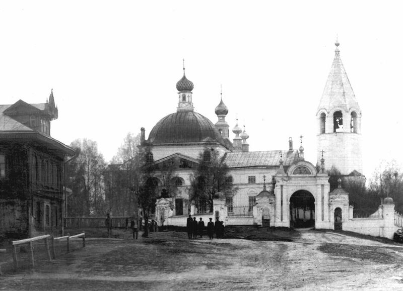 Файл:Казанский храм Караш 7.jpg