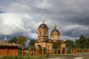 Храм Николая Чудотворца, Незнамово.jpg