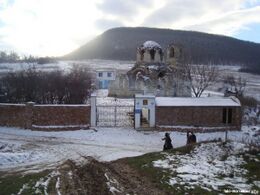 Монастырский храм до восстановления