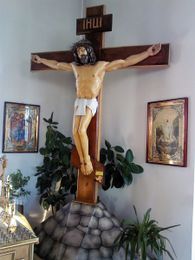Распятие с частицей Честнаго Креста Господня (тот самый Крест на котором распяли Господа нашего Иисуса Христа)