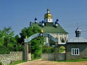 Черновицкая область, Иоанно-Богословский Крещатицкий монастырь