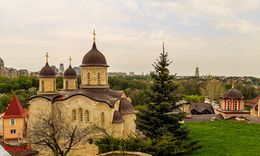 Архангело-Михайловский Зверинецкий мужской монастырь