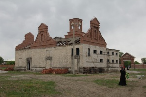 Свято-Троицкий монастырь.jpg