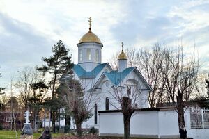 Храм Архангела Михаила (Майкоп)6.jpg