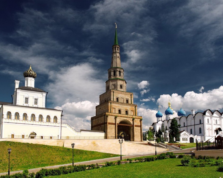 Файл:Казанский Кремль.jpeg