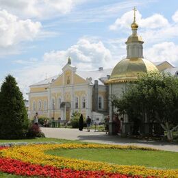 Трапезный храм во имя святого благоверного князя Александра Невского