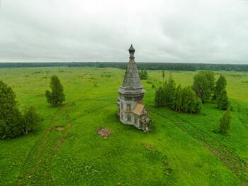 Сретенско-Михайловская церковь (Красная Ляга)