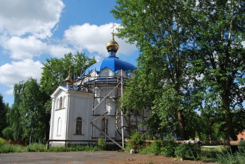 Файл:Нижнетагильский Скорбященский храм.jpg