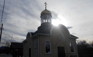 Храм Спиридона Тримифунтского (Родниковый)2.jpg