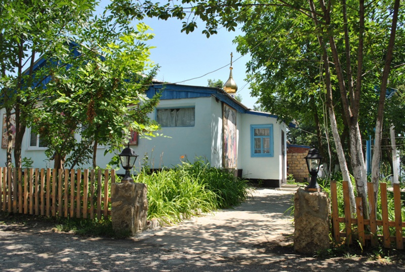 Файл:Спасо-Преображенский реабилитационный центр (Темнолесская).jpg