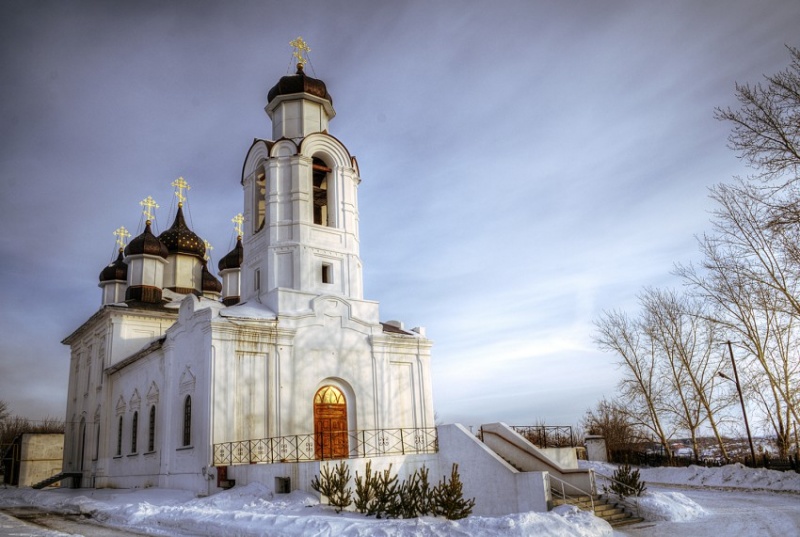 Файл:Преображенский храм Каменск-Уральского.jpg