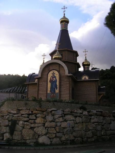 Файл:Церковь Архистратига Михаила (Алтея).jpg